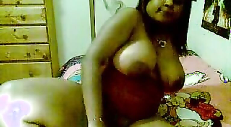Big Boob Indian Babe - Movies. video2porn2