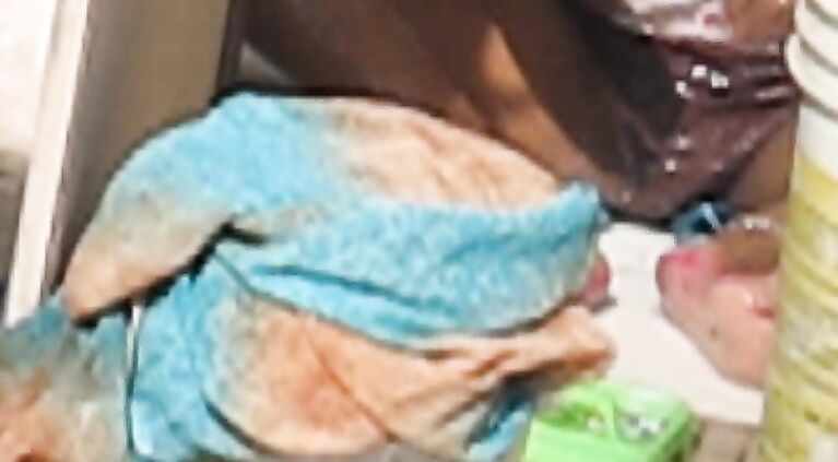 Bhabhi Changing In Open - Movies.