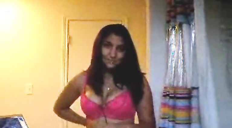 Parineeti Chopra Teasing - Movies.