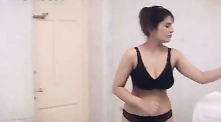 Indian Hottie In Shower - Movies.