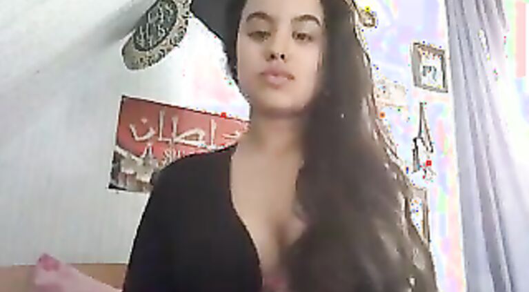 Pakistani Girl Rani - Movies.