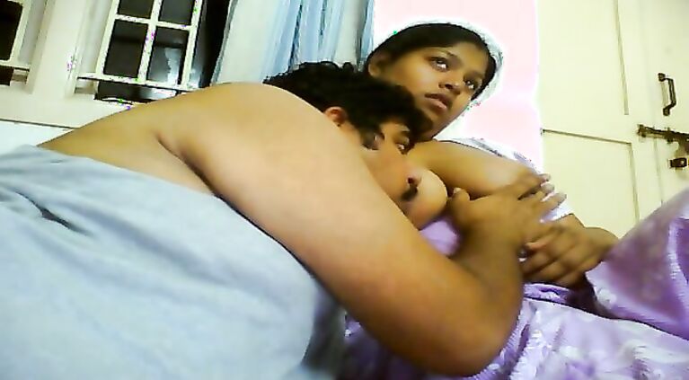 Indian Couple Anu & Ravi - Movies.
