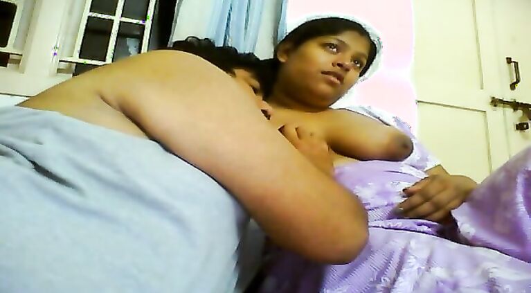 Indian Couple Anu & Ravi - Movies.