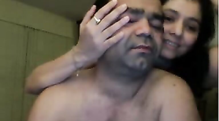 Shy desi college girl showing her boobs with her kameez hiked up