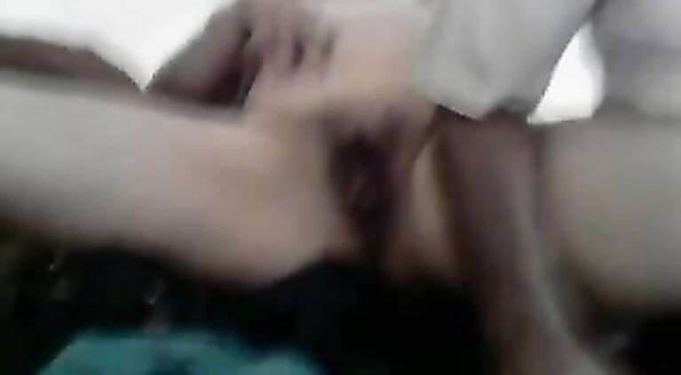 Hot gujrato girl neha with her boyfriend manu in park showing her big juicy breast with big nipple