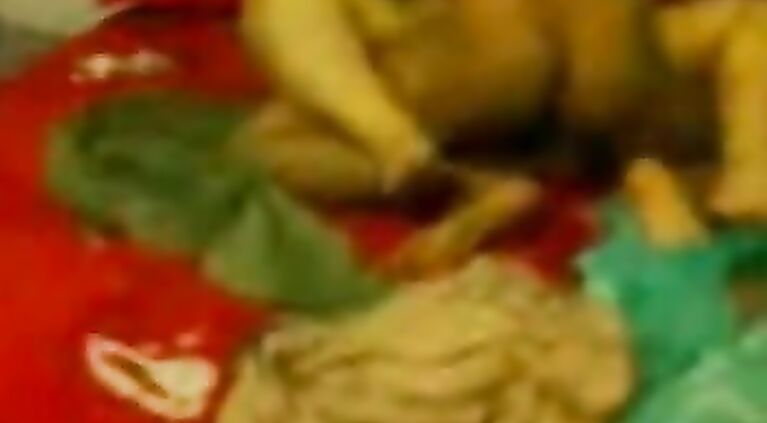 Desi Aunty Pussy Licked - Movies.