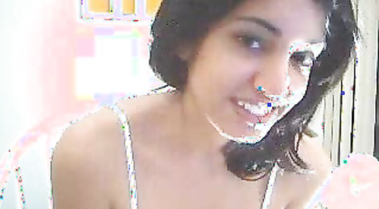 Ayesha Durrani On WebCam - Movies.