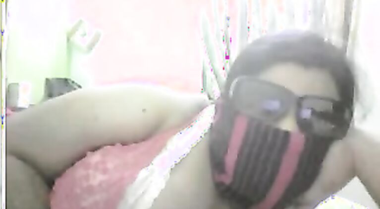 Chubby Girl On WebCam - Movies.