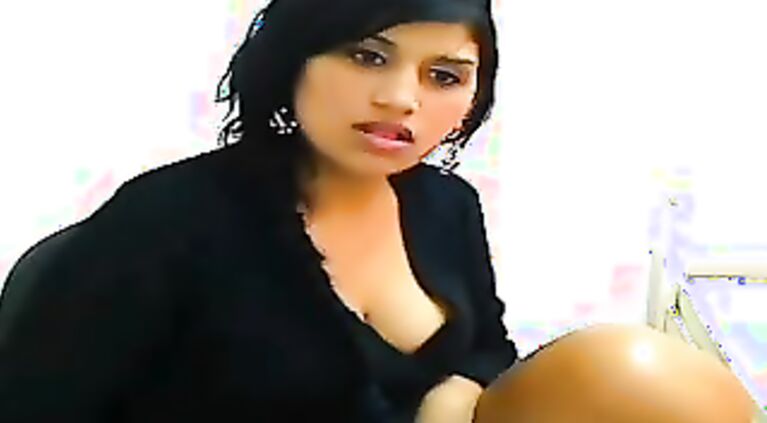 NRI hottie Roshnie in stockings and garter belt showing big boobs ass cheeks and fingering pussy to masturbate on cam in this awesome video.