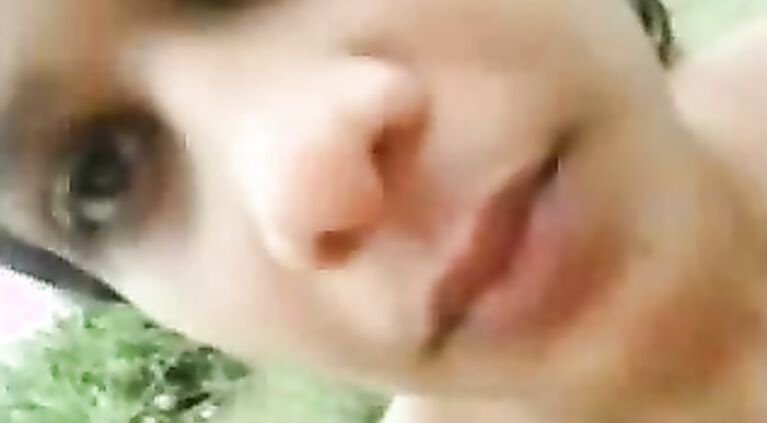 Indian GF Hot Smooch - Movies.