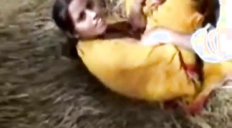 Village Aunty Boobs - Movies.