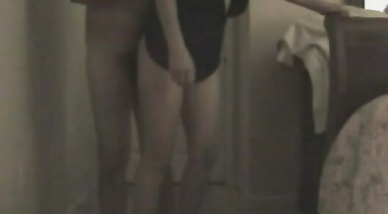Indian Couple On Vacation - Movies. video2porn2