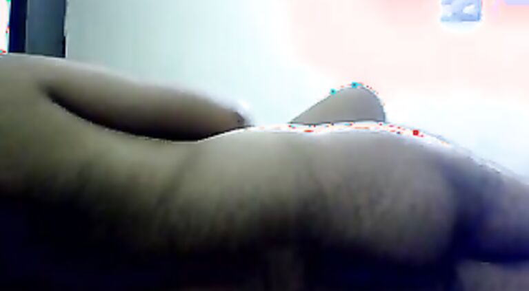 Indian gf sucking cock getting it nice hard