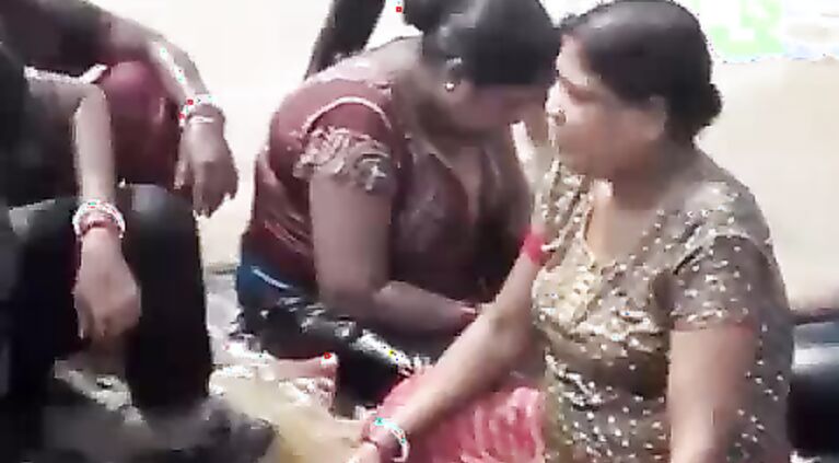 Mumbai Hooker On Picnic - Movies.