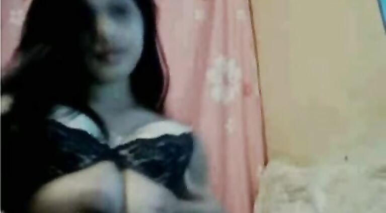 Cute Indian girl stripping tradition saree on live cam for her boyfriend after attending party!.
