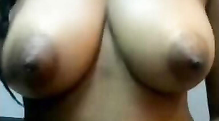 Big Boob Indian Babe - Movies.