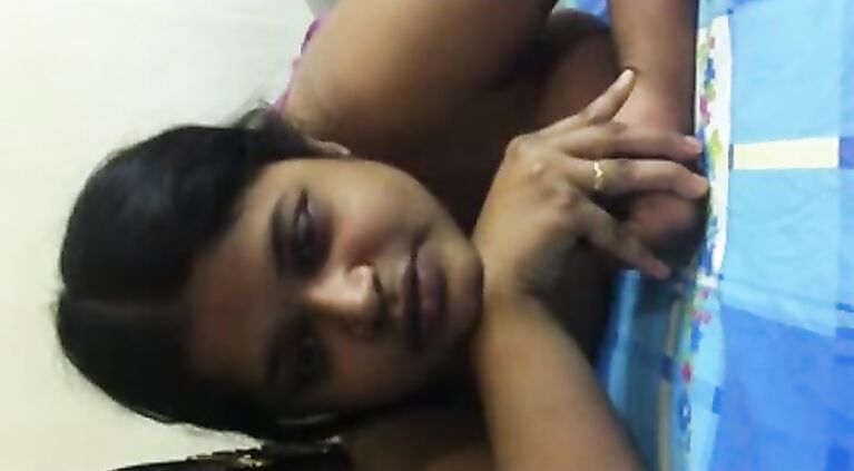 Bhabhi Sharing Sexperience - Movies.