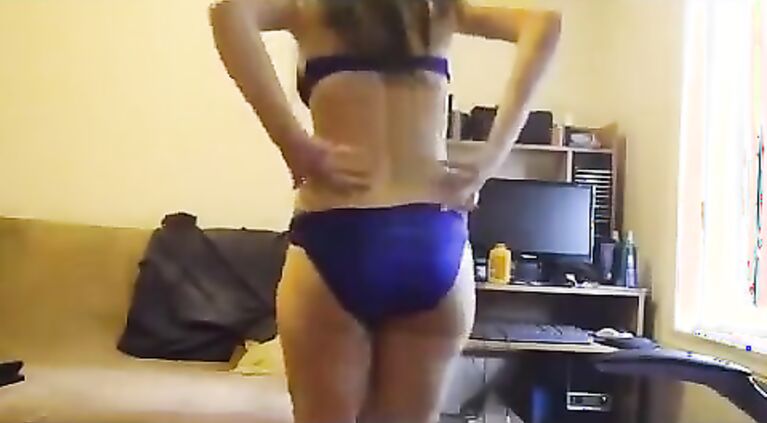 Desi Babe Shaping Up - Movies.