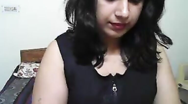 Busty babe from Delhi, India performing on live cam show and talking dirty and when the customer goes into private chat she stripped naked and masturbate for him.
