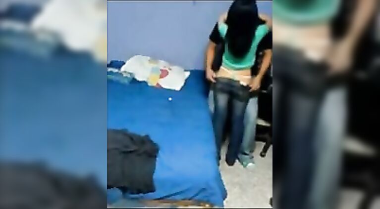 Mumbai College Couple Xposed - Movies.
