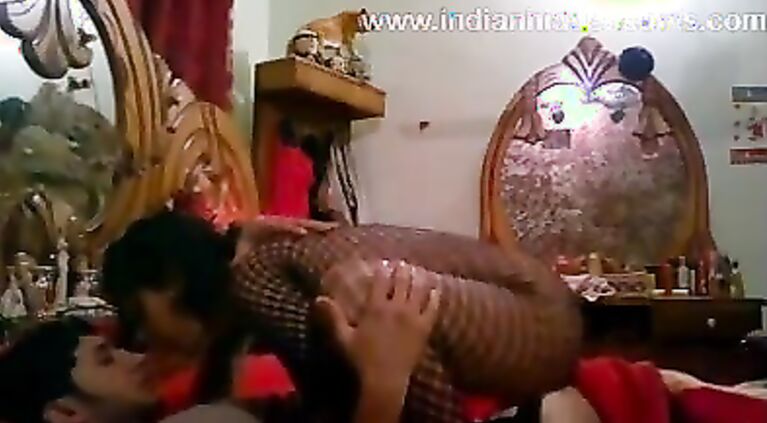 Sexy indian girl sucking boyfriends cock giving him a nice blowjob in hotel toilet while on a date