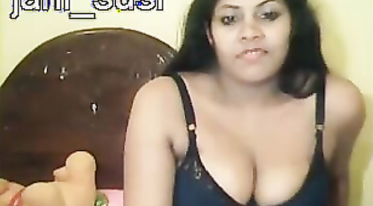 Odissa guy eating in bed while his wife joins in with blue petticoat wrapped around her naked body
