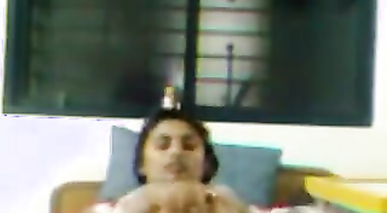 Kanpuri Girl Amisha Boobs - Movies.