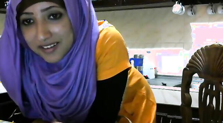 Desi Wife Sunaina.