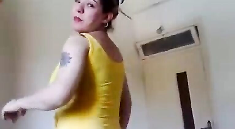 Arab Amateur Shaking Ass - Movies.