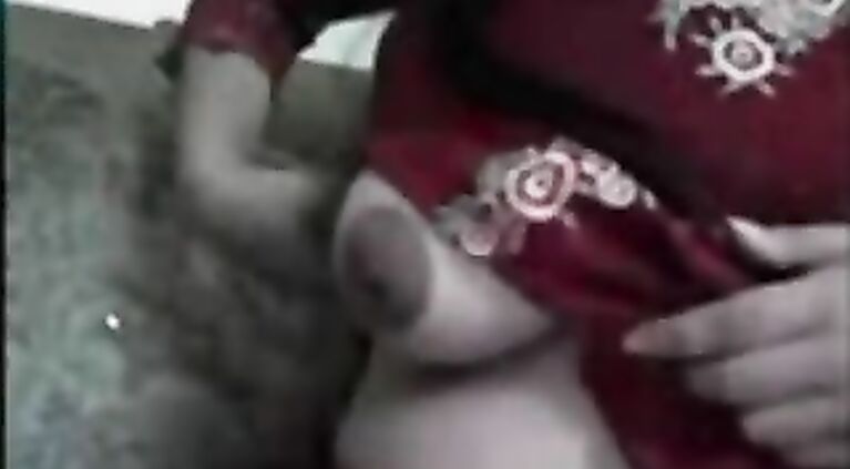 Tanisha Bhabhi 36D Boobs - Movies. video2porn2