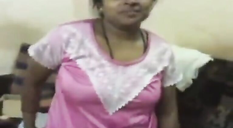 Plumpy Bhabhi In Pink Nighty - Movies.