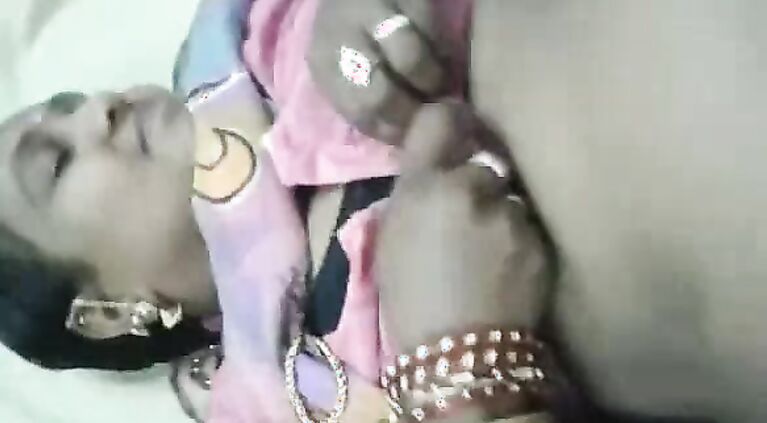 Indian Bhabhi Pink Sari Sex - Movies.