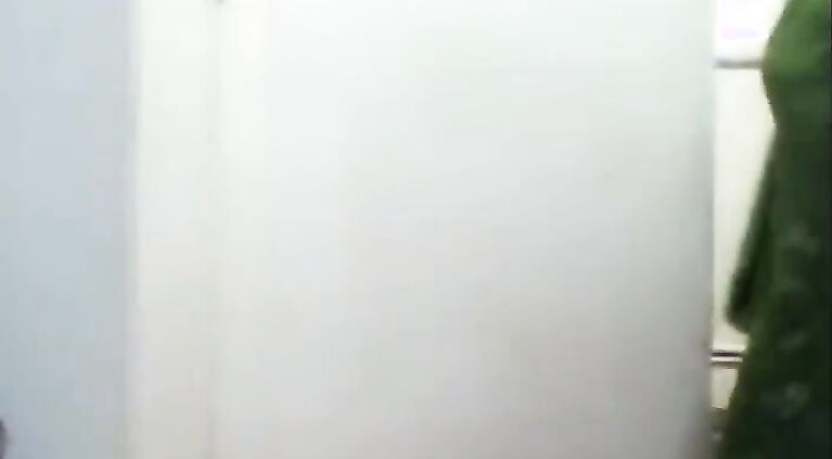 Aunty Seductive Wall Dance - Movies.