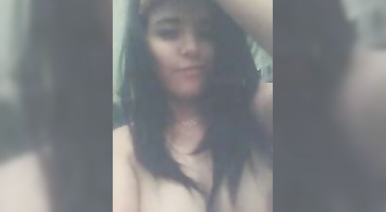 Paki Slut Bathroom Selfie - Movies. video2porn2