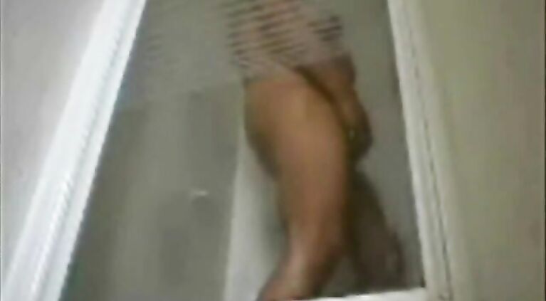Sexy Aunty From Bradford, UK - Movies.