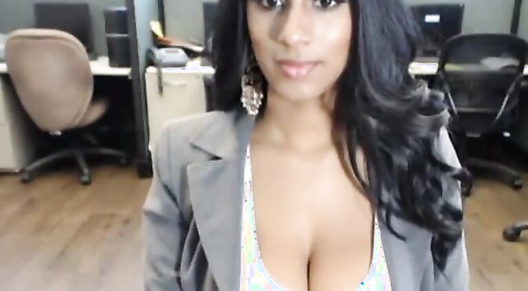 Mumbai Babe On Live Cam - Movies. video2porn2