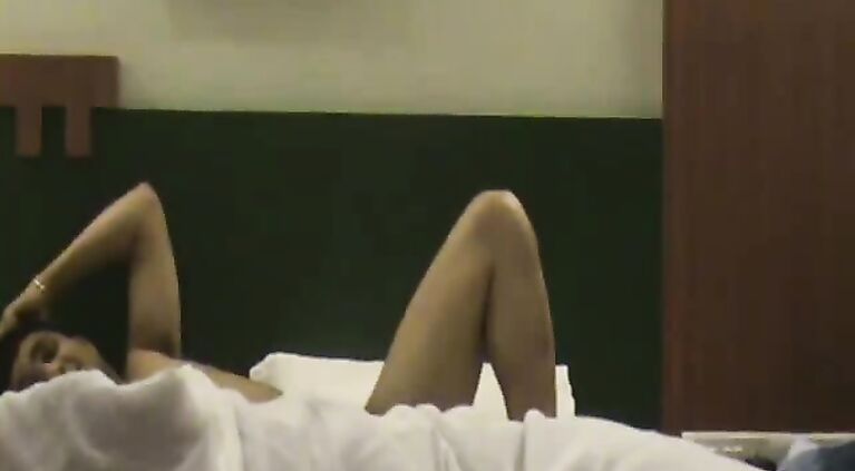 I cant stop cum for her nipples anc titsm