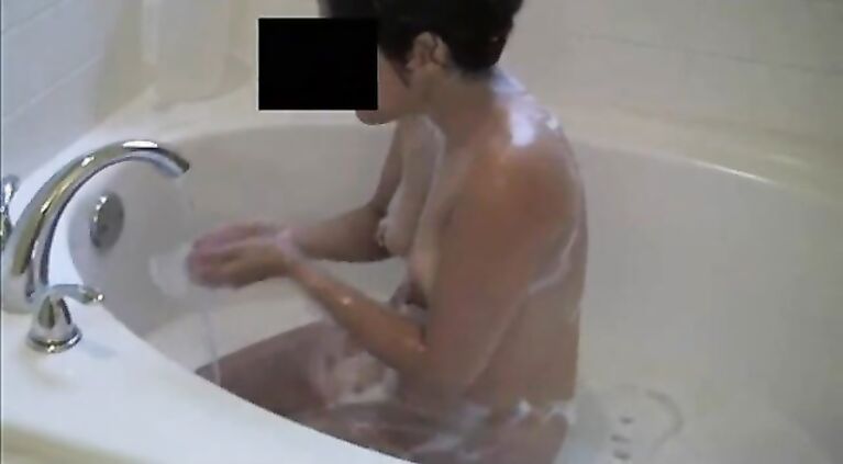 Sexy Indian Wife Shower - Movies. video2porn2