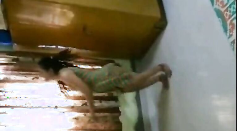 Bhabhi Dancing No Shalwar - Movies. video2porn2