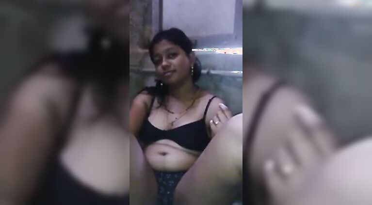 South Indian GF Sex MMS - Movies. video2porn2