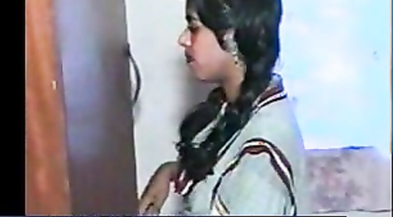 who is she a sexy muthawould licked her asshole too