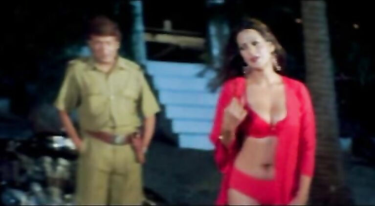 Sapna In Bedroom Red - Movies.