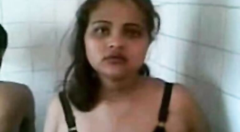 Lahoe Mature Hira Mandi couple enjoying group sex in their room.