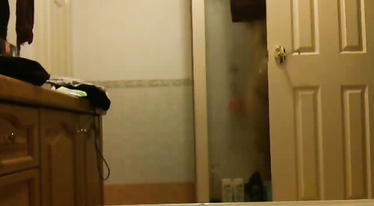 Girl Caught In Shower - Movies.