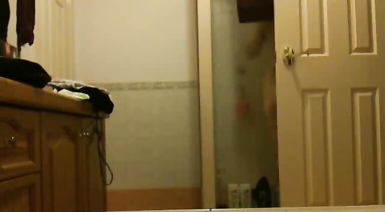 Girl Caught In Shower - Movies.