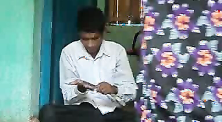 Barber Shaving Desi Aunty - Movies.