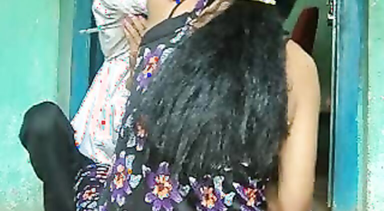 Barber Shaving Desi Aunty - Movies.