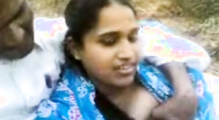 Bangla Couple In Park - Movies.