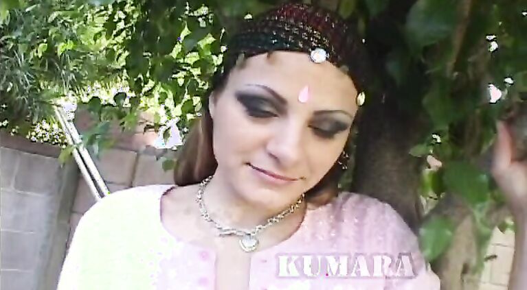 wow thts one of the most amazing pair of villagedesi tits