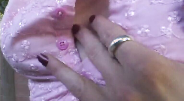 wow thts one of the most amazing pair of villagedesi tits